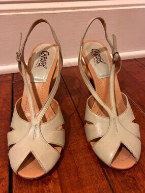 Carlos Santana Open toe sandals